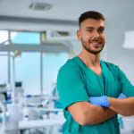 Profissional de uma clínica odontológica